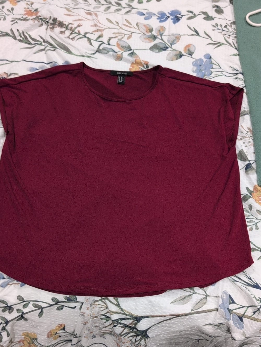 Forever 21 Burgundy Short Sleeve Crewneck Top